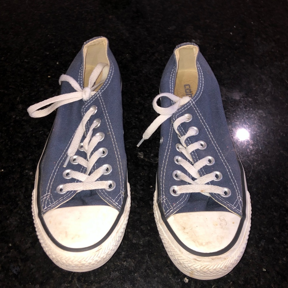 Navy blue Converse